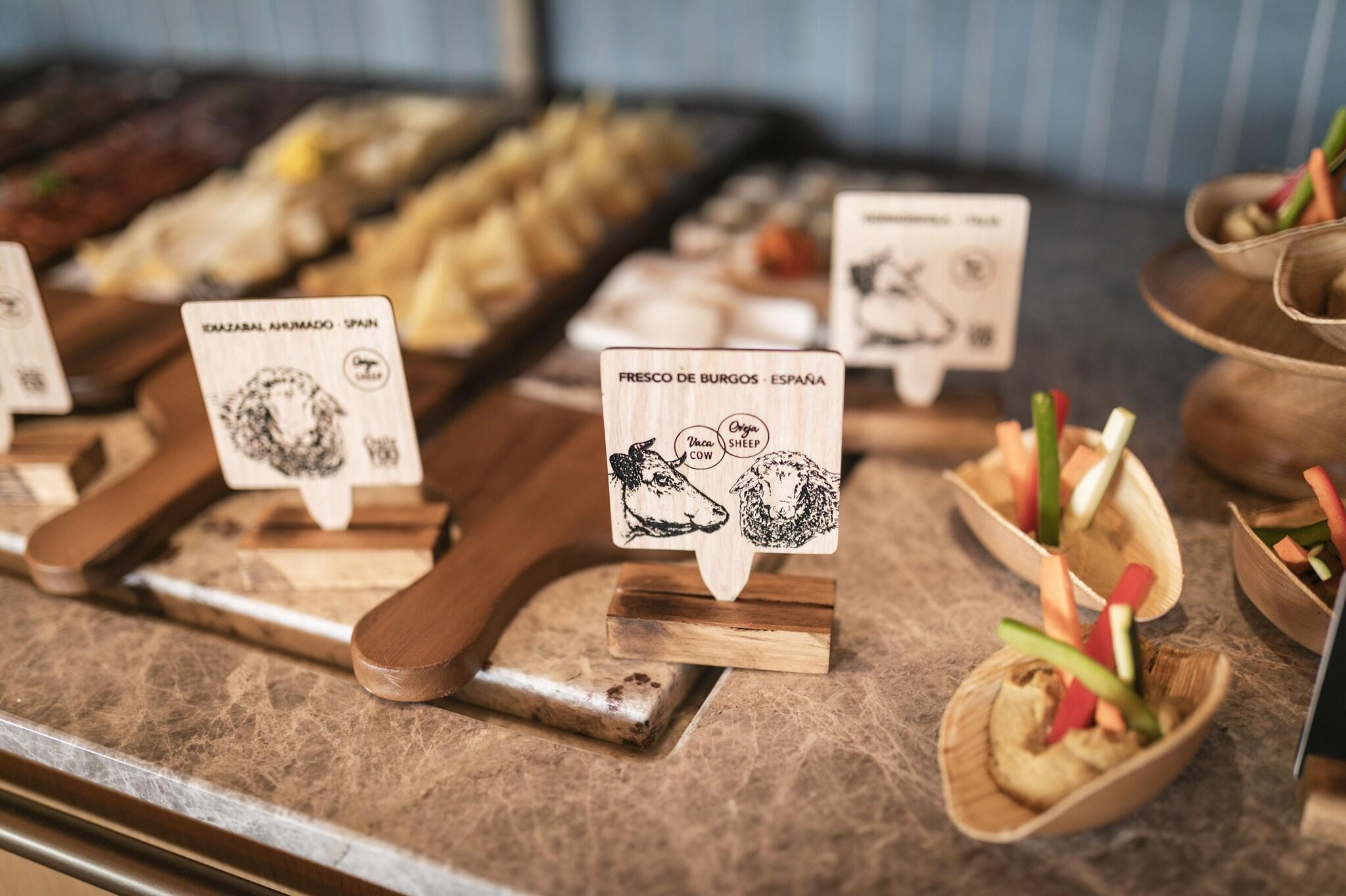 Restaurant Only YOU Hotel Malaga