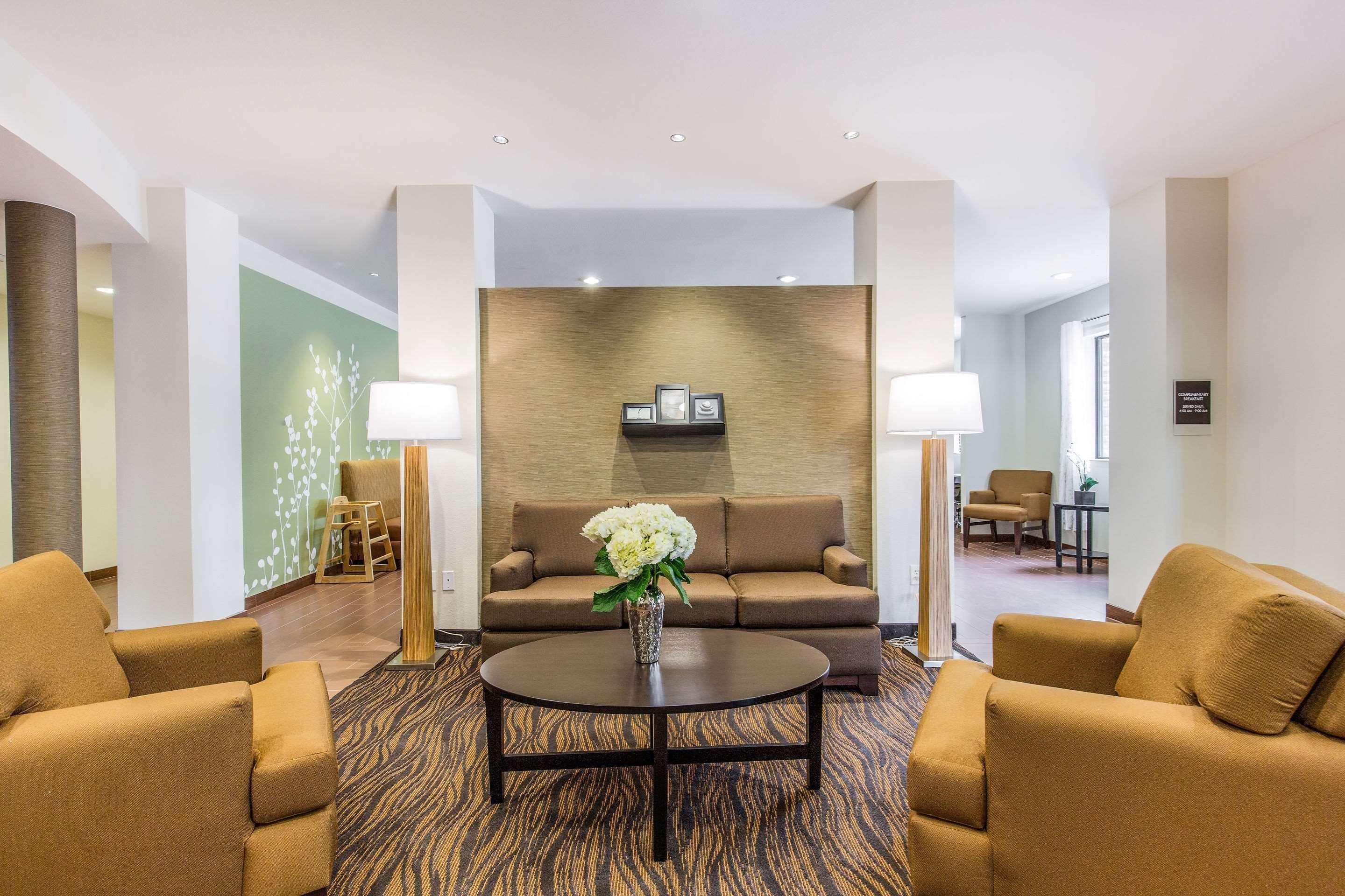 Vista Lobby Sleep Inn Dallas Love Field - Medical District
