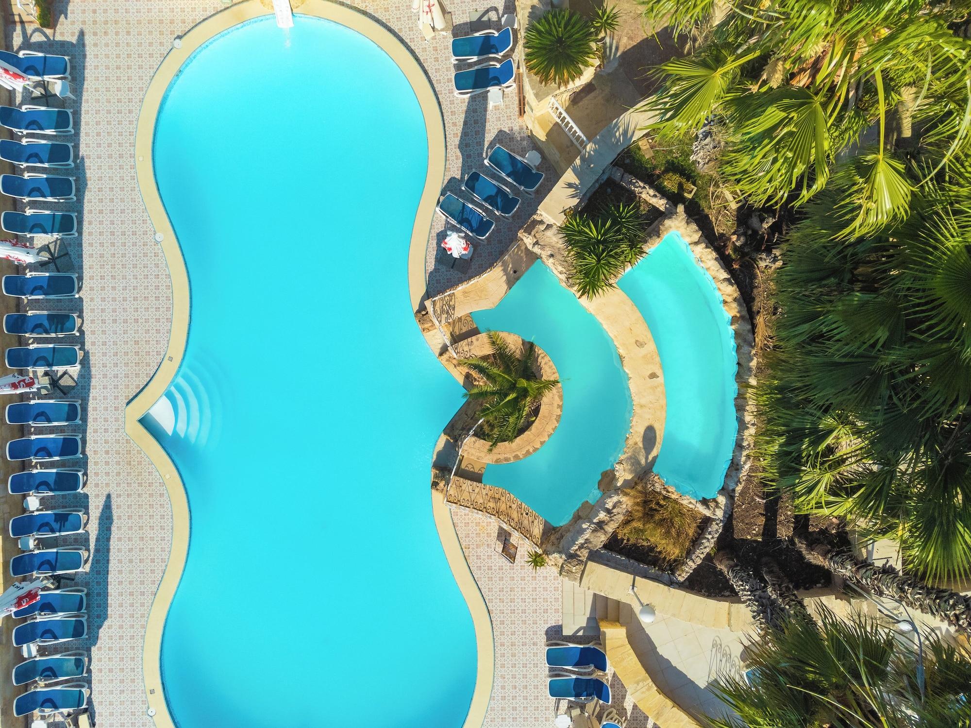 Vista Piscina Xemxija Bay Hotel