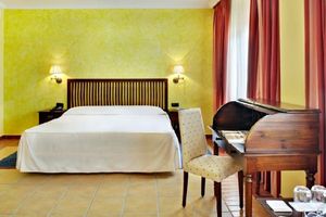 Alojamiento - Hotel Mafalda de Castill