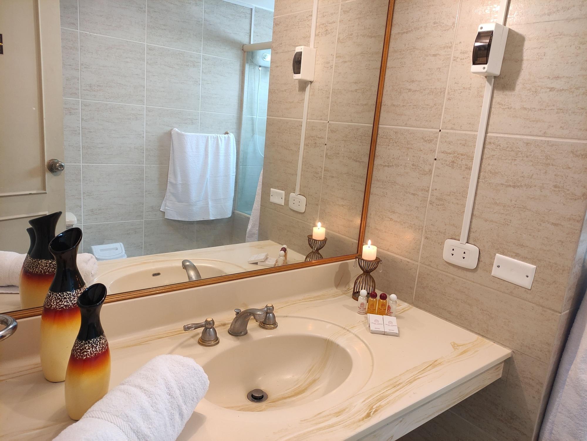 Equipamiento de Habitación Inti Llaqta Hotel & Suites