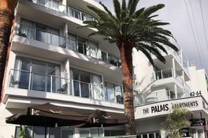 Alojamiento - The Palms Apartments