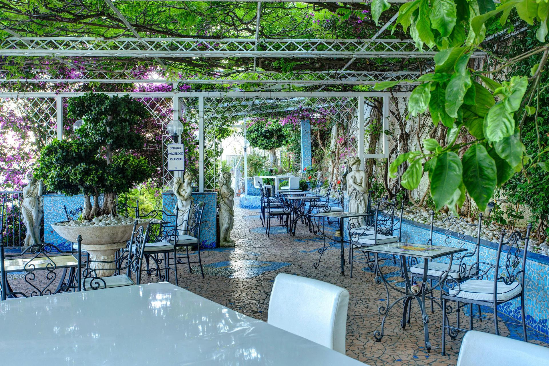 Restaurant Lloyd's Baia