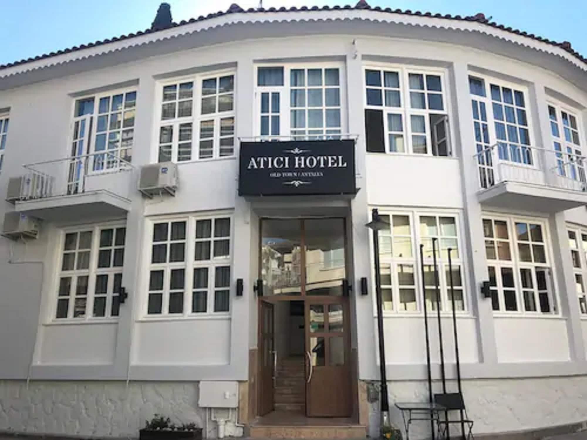 Varios Atici Hotel