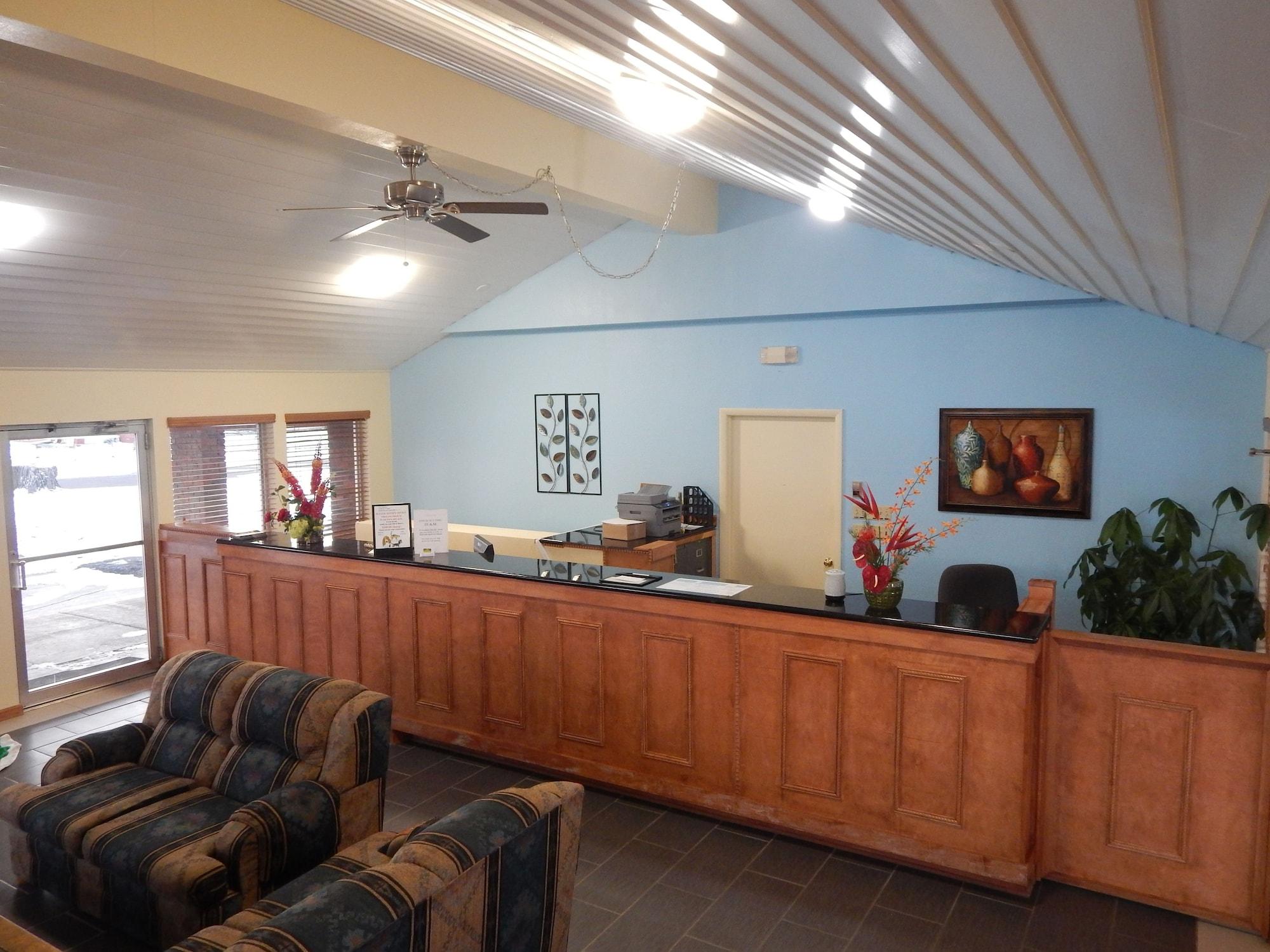 Vista Lobby Regency Inn lola Kansas