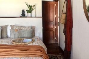 Alquiler Vacacional - Welcome to Casa Simbi, a sun filled cottage sure to delight.