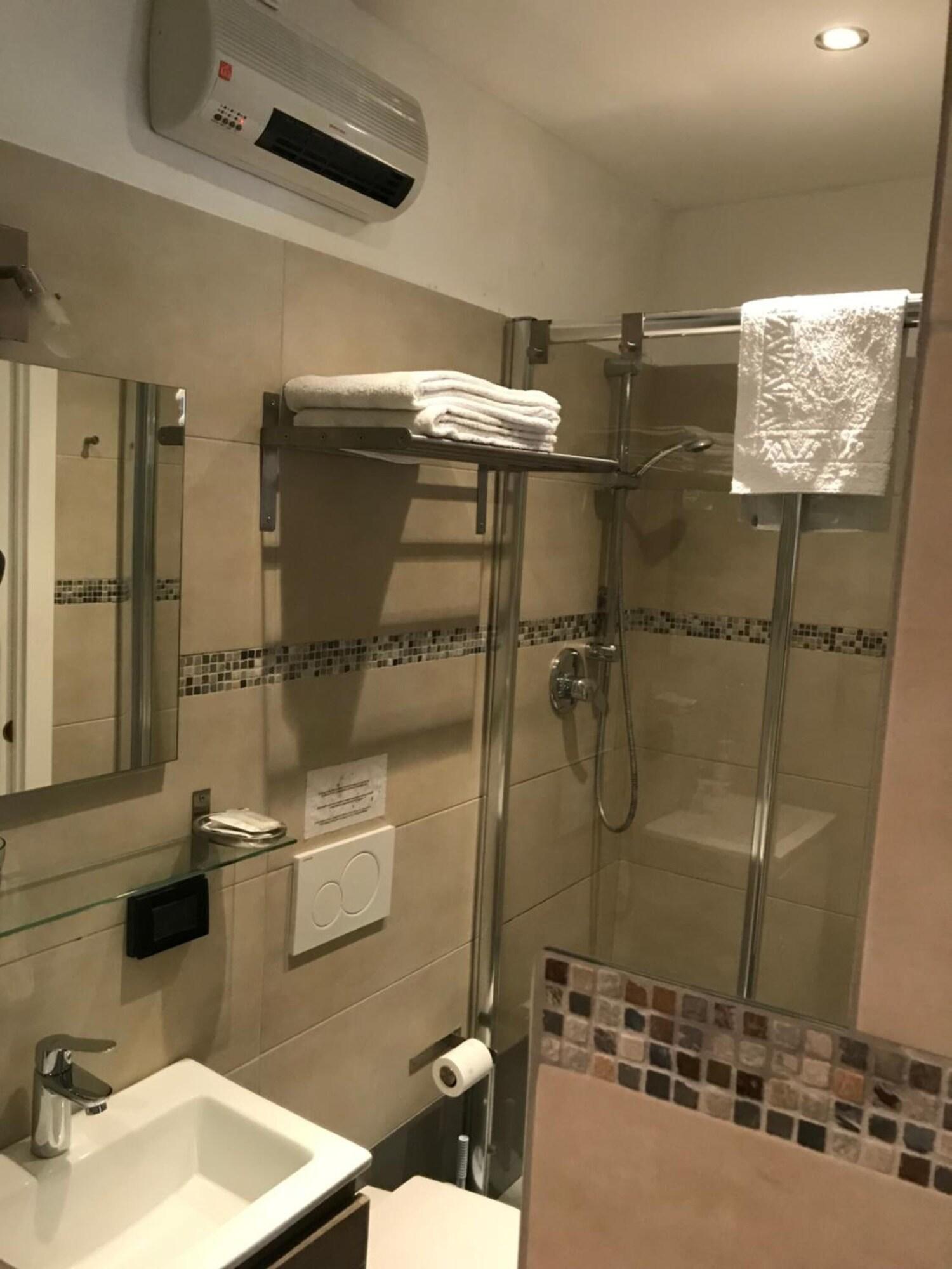 Equipamiento de Habitación Al Campaniel