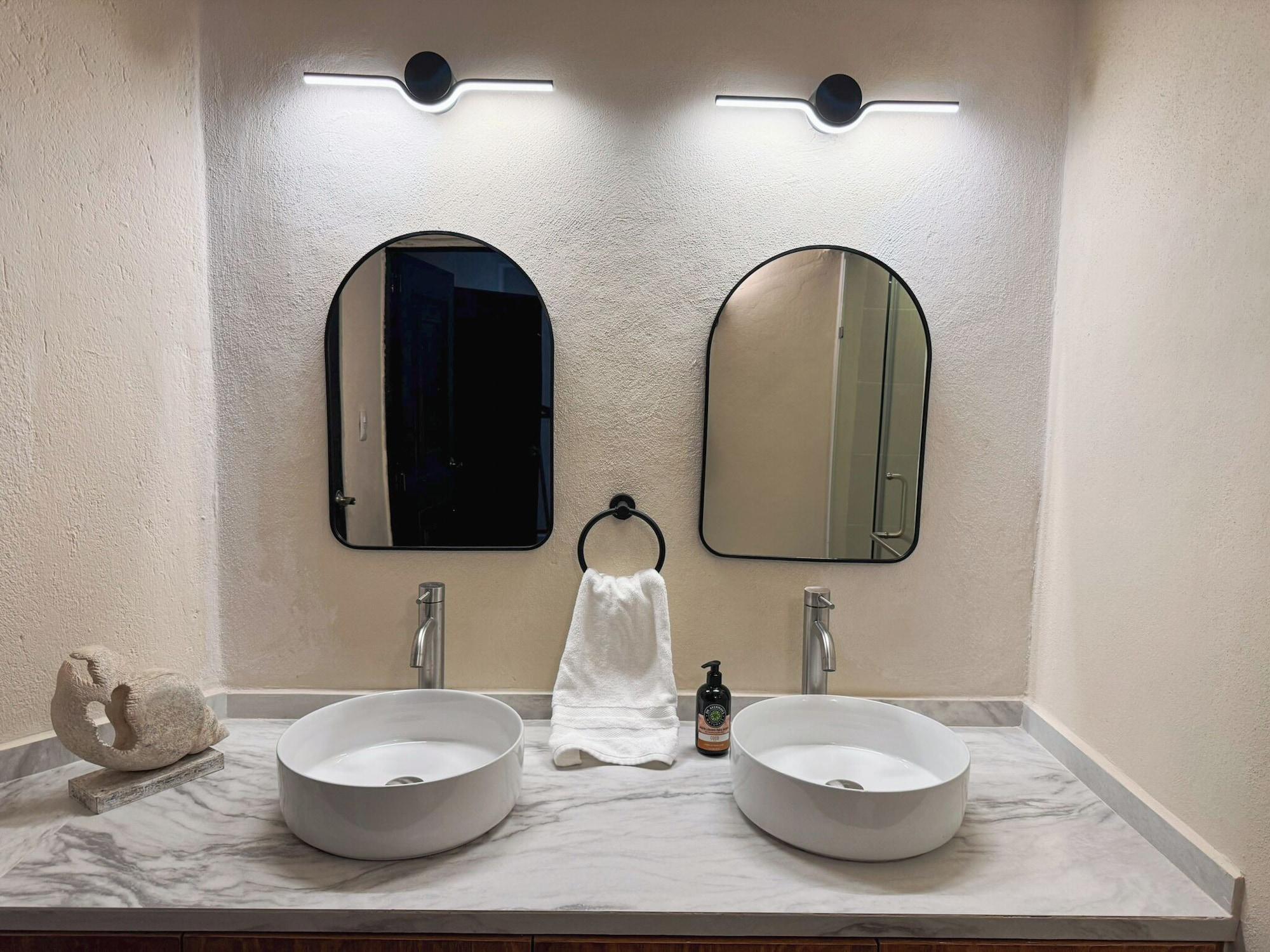 Equipamiento de Habitación Colonial Charm