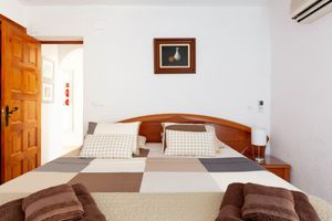 Alquiler Vacacional - Luxury 4 Bedroom Villa With Heated Pool & Jacuzzi - Fantastic Sea Views