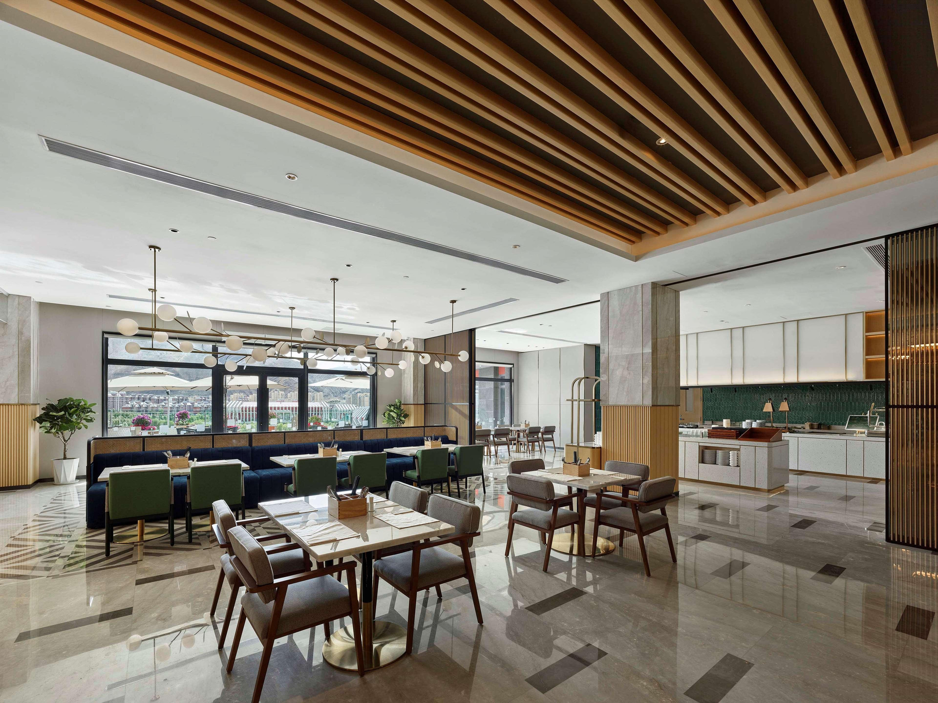 Restaurant Hilton Garden Inn Lhasa