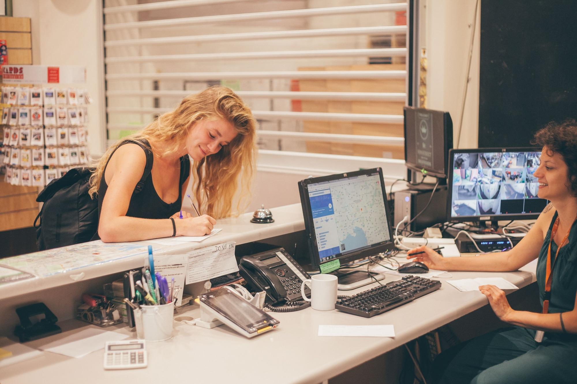 Vista Lobby Melbourne city backpackers