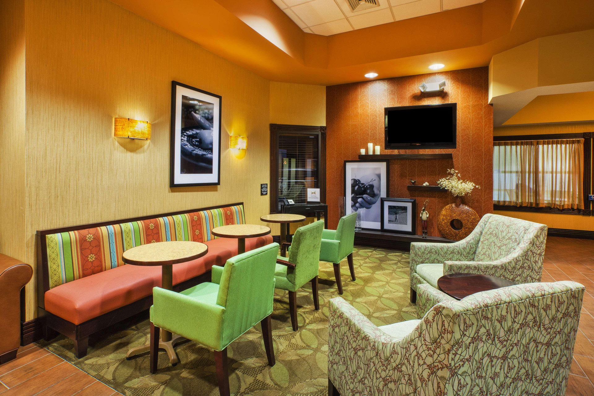 Vista Lobby Hampton Inn Gaylord