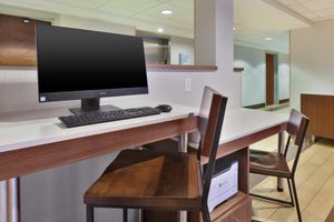 Alojamiento - Holiday Inn Express Waldorf by IHG