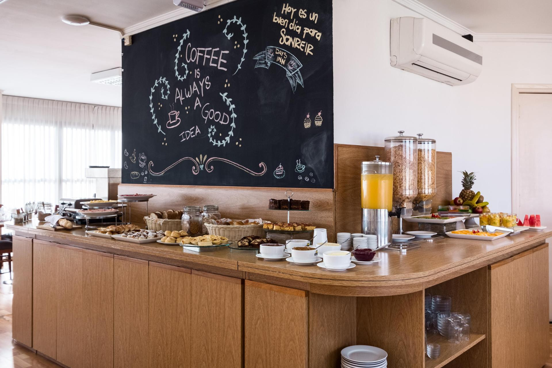 Restaurant Alfa Suites - Montevideo