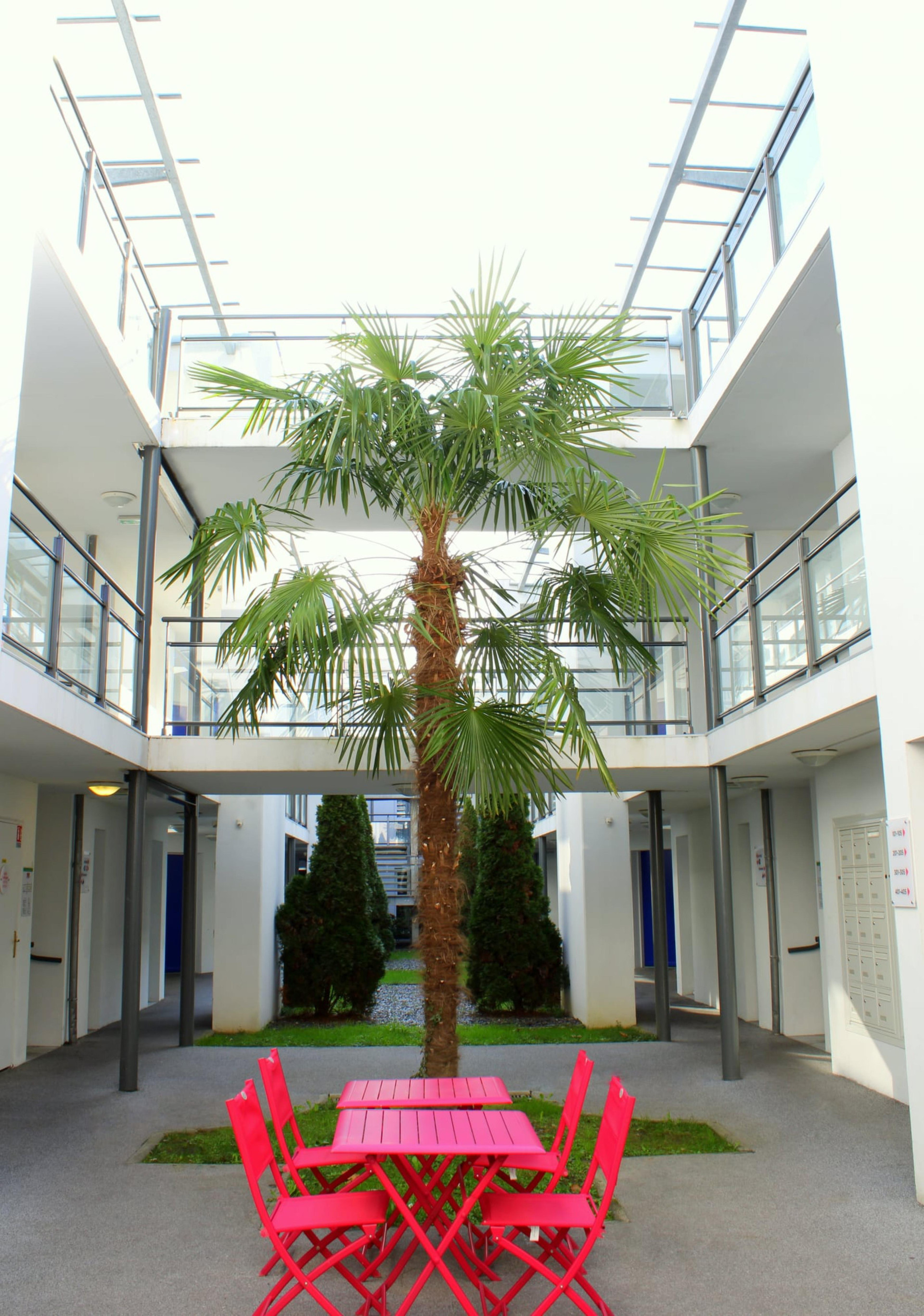 Varios Appart'City Confort Pau Centre