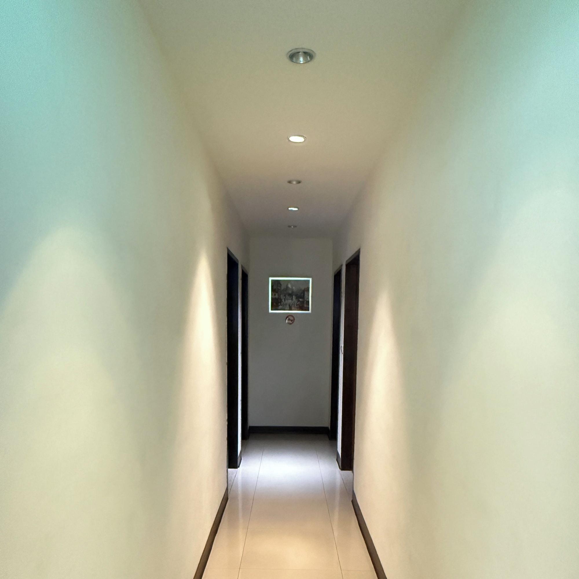 Varios Frank's Hostel