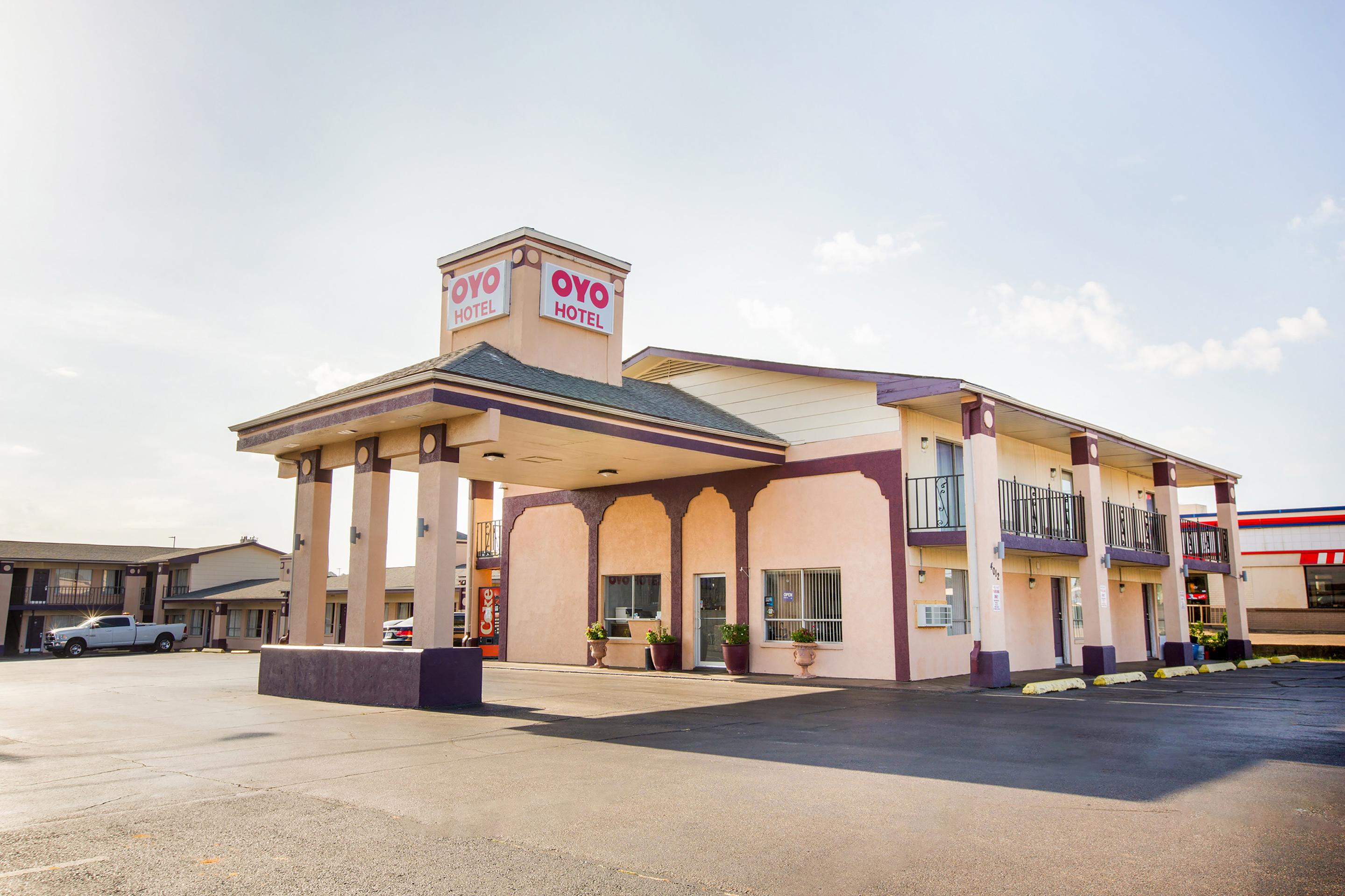 Vista Exterior OYO Hotel Texarkana North Heights AR Hwy I-30