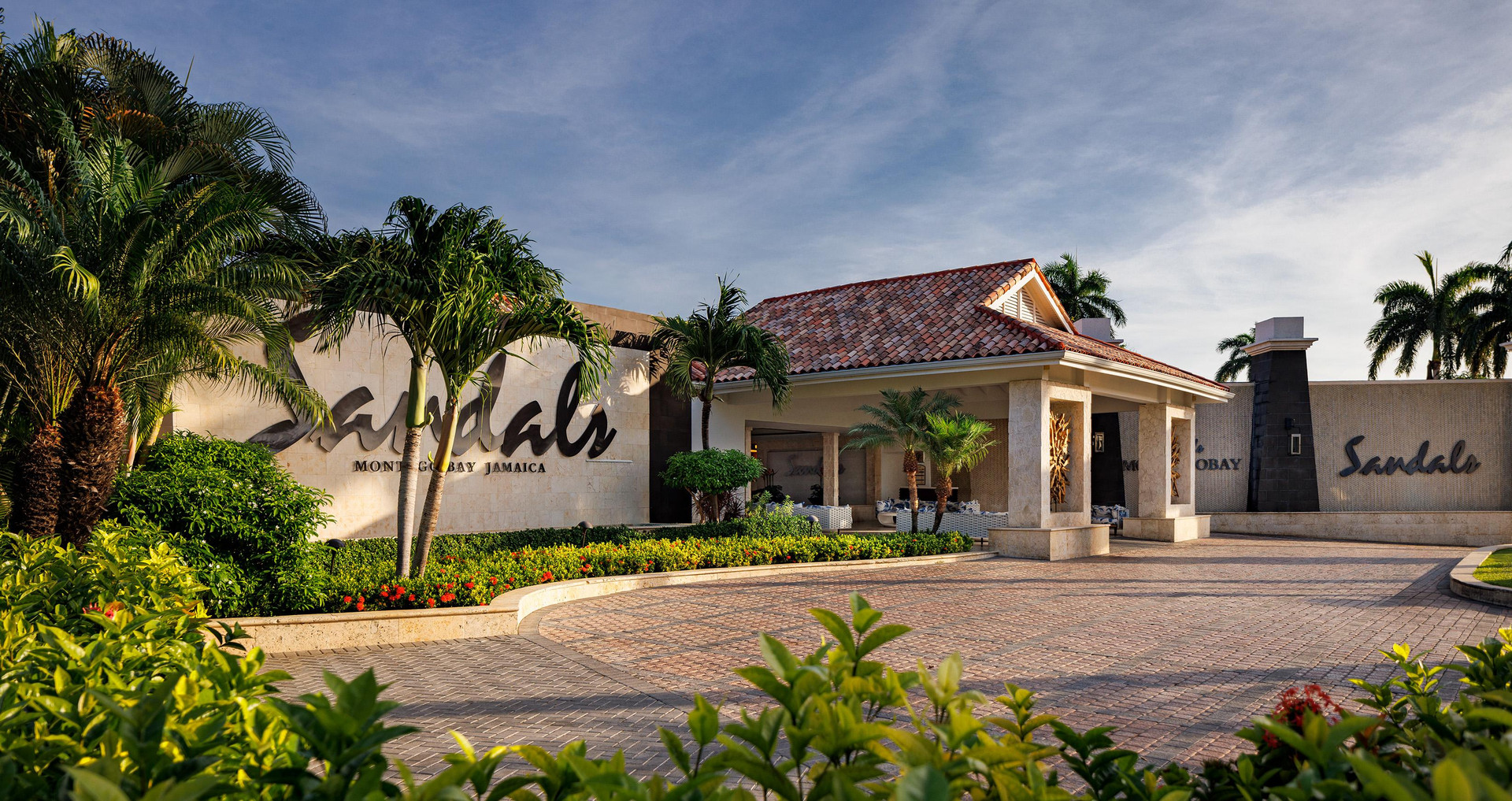 Vista Exterior Sandals Montego Bay