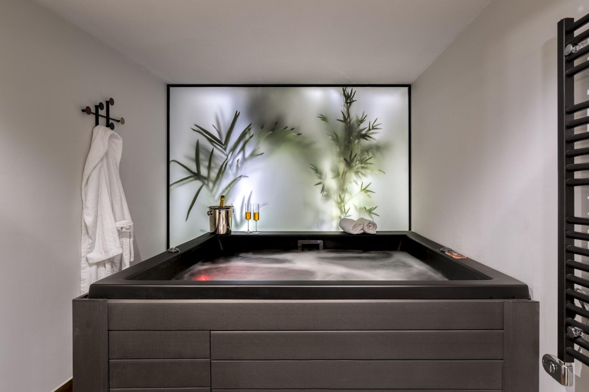 Spa Hydria Boutique Suites by Athens Stay