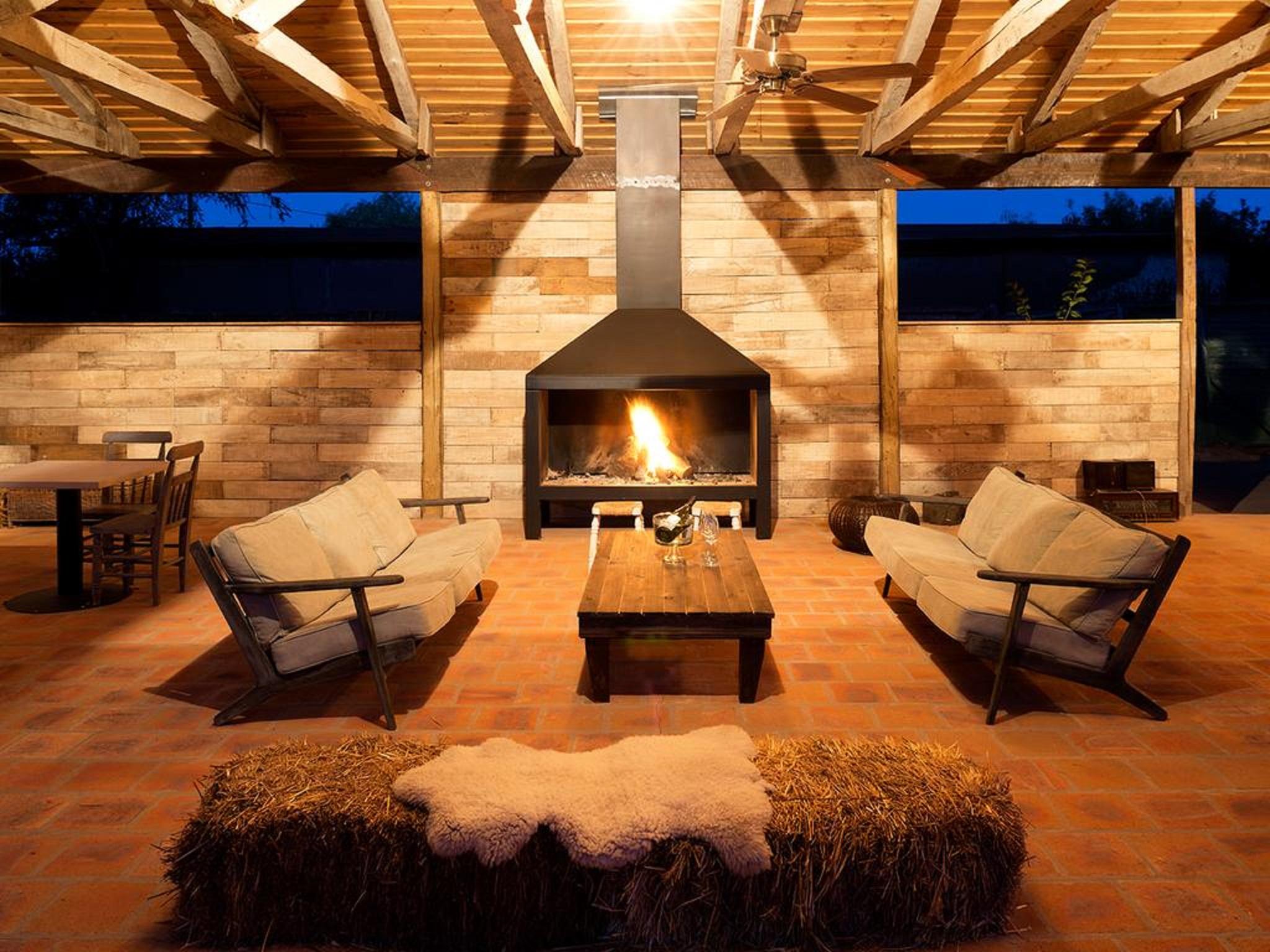 Vista Lobby Noi Blend