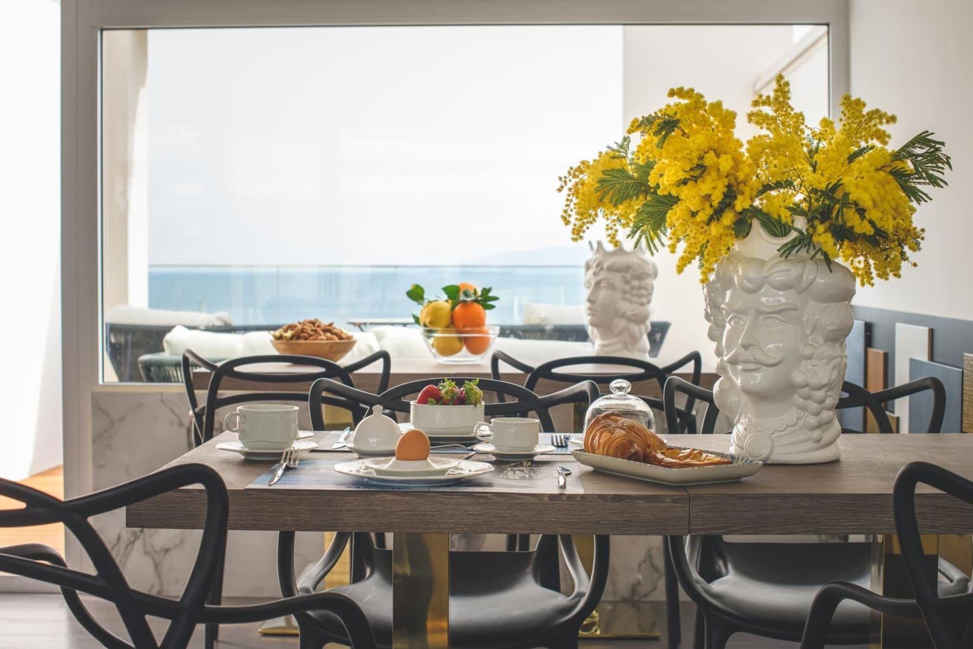 Restaurant Upper Rooms
