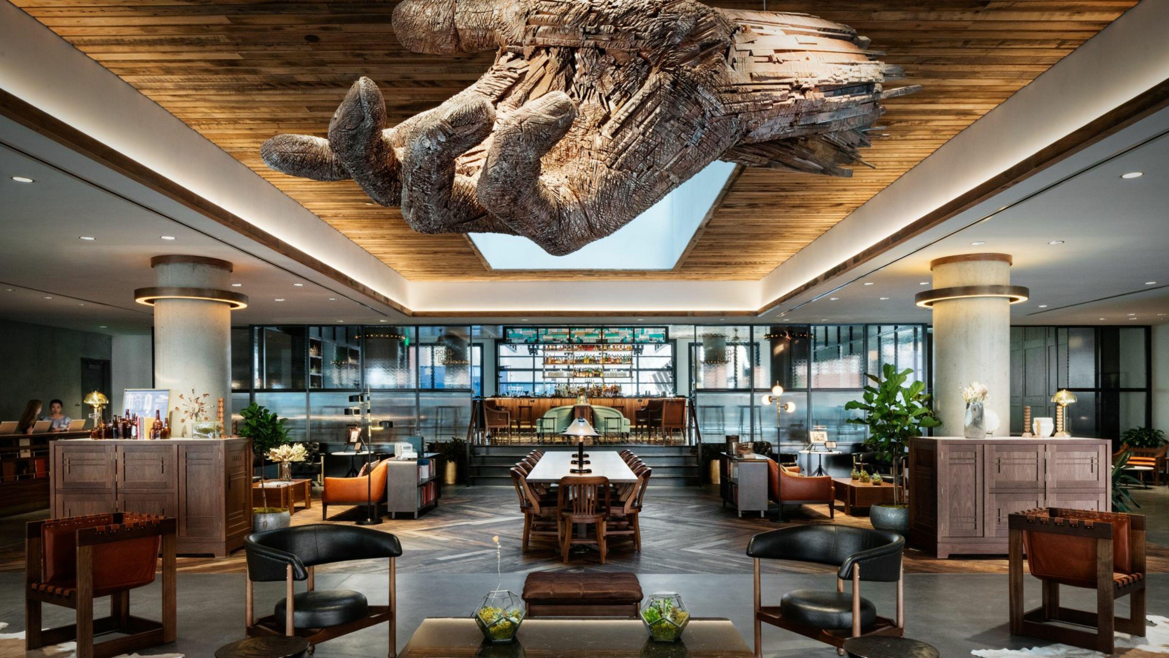 Bar/Salón The Maven Hotel at Dairy Block