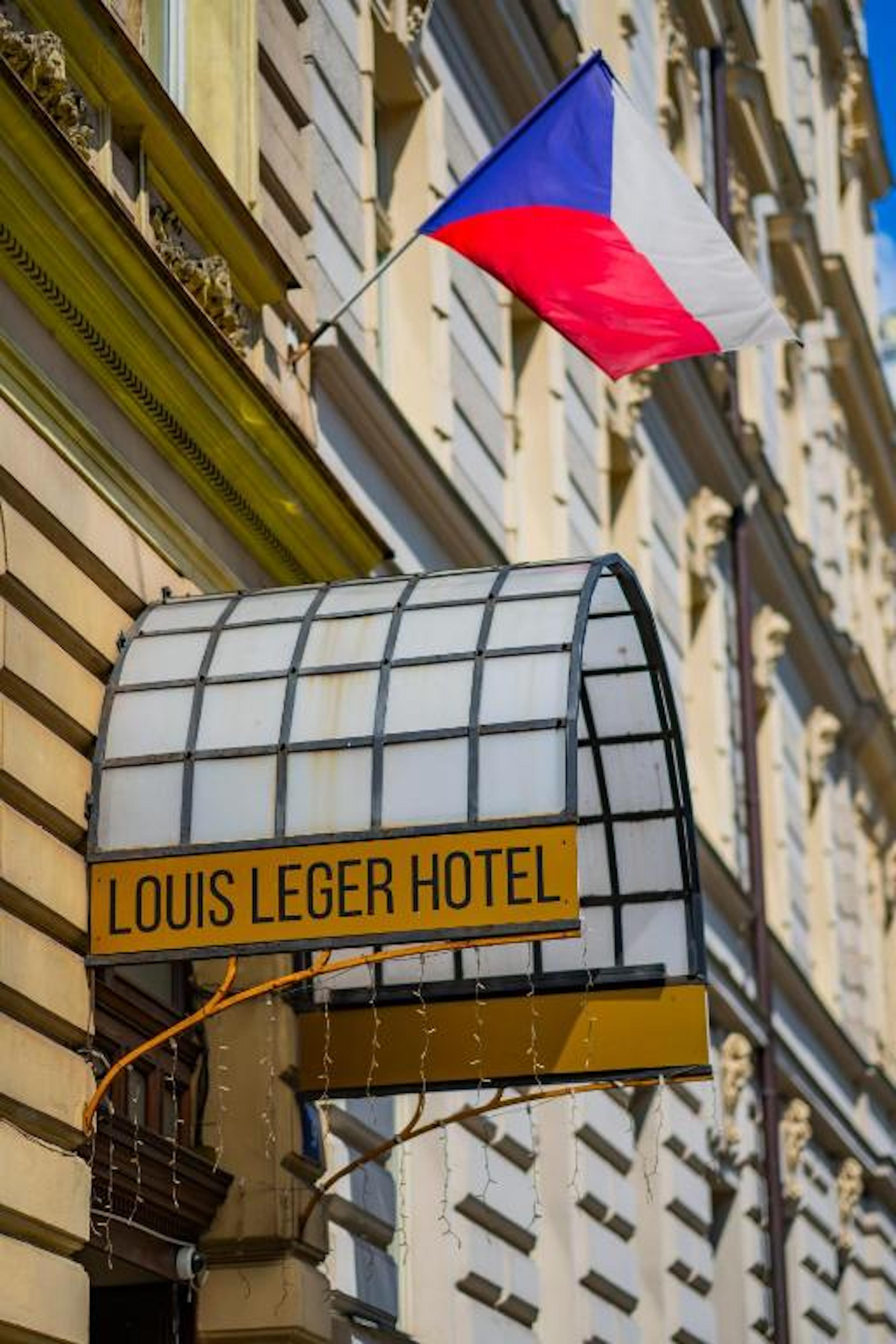 Vista Exterior Louis Leger
