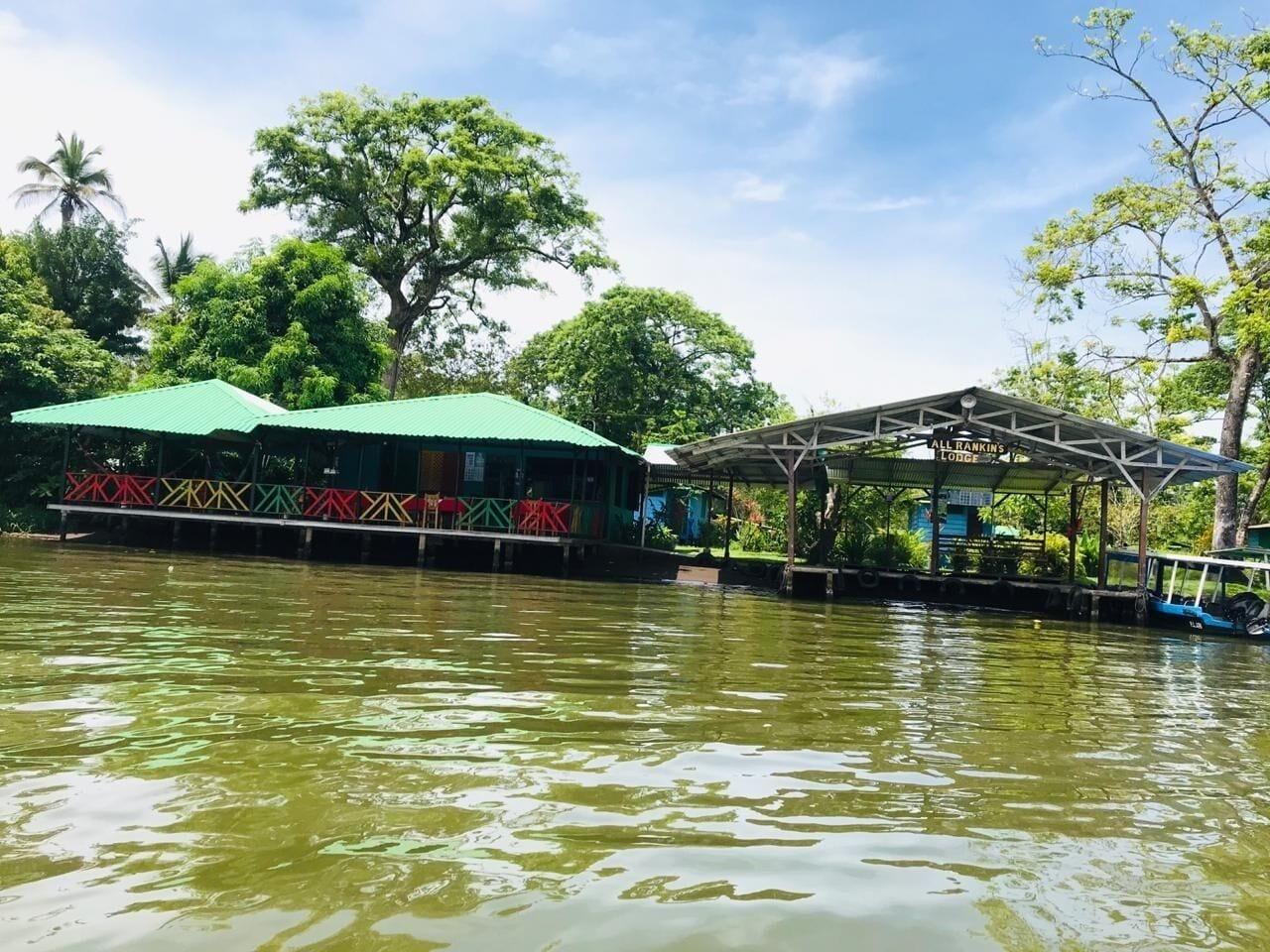 Varios All Rankins Eco-Lodge