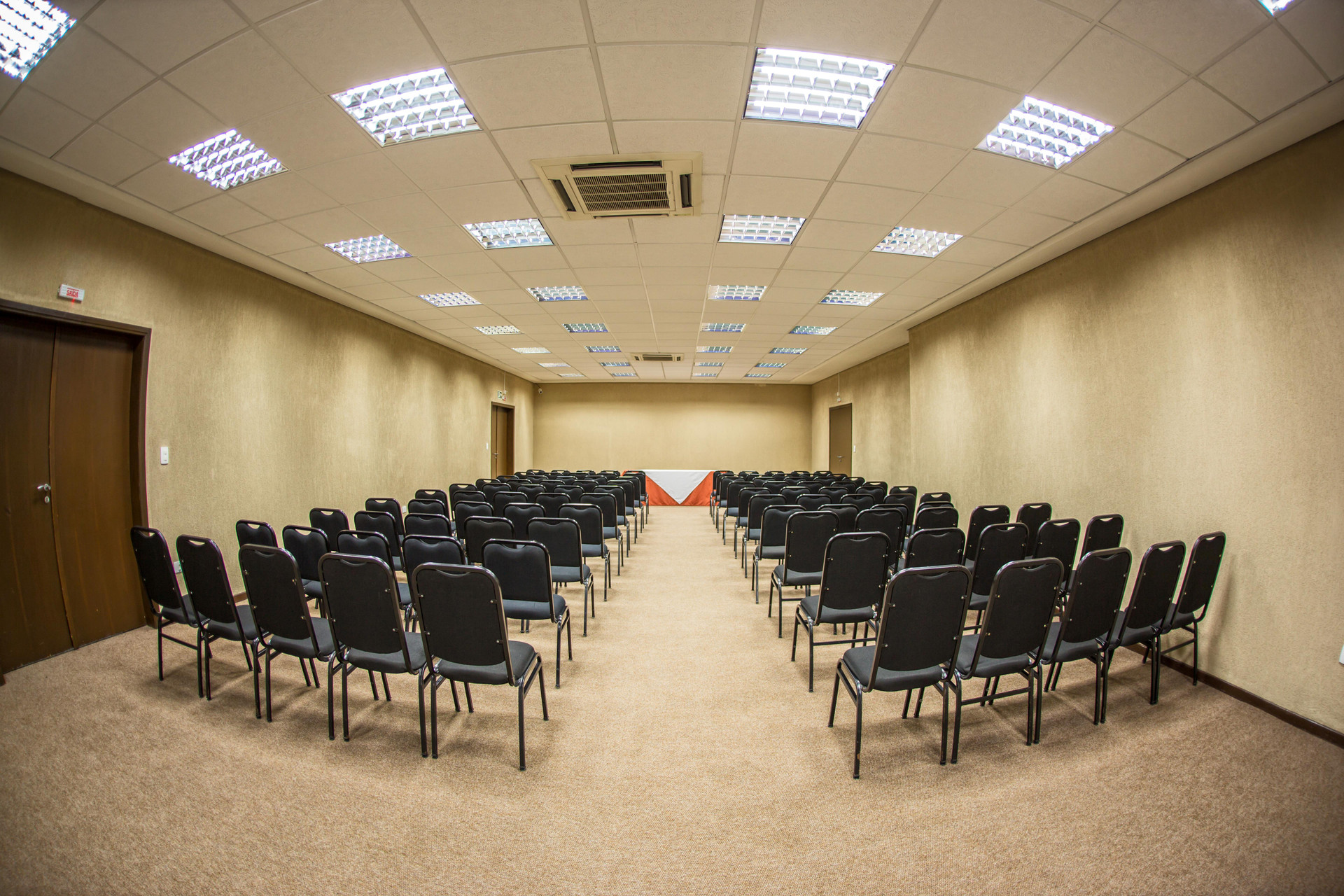 Sala de Reuniones Campo Largo Comfort Hotel