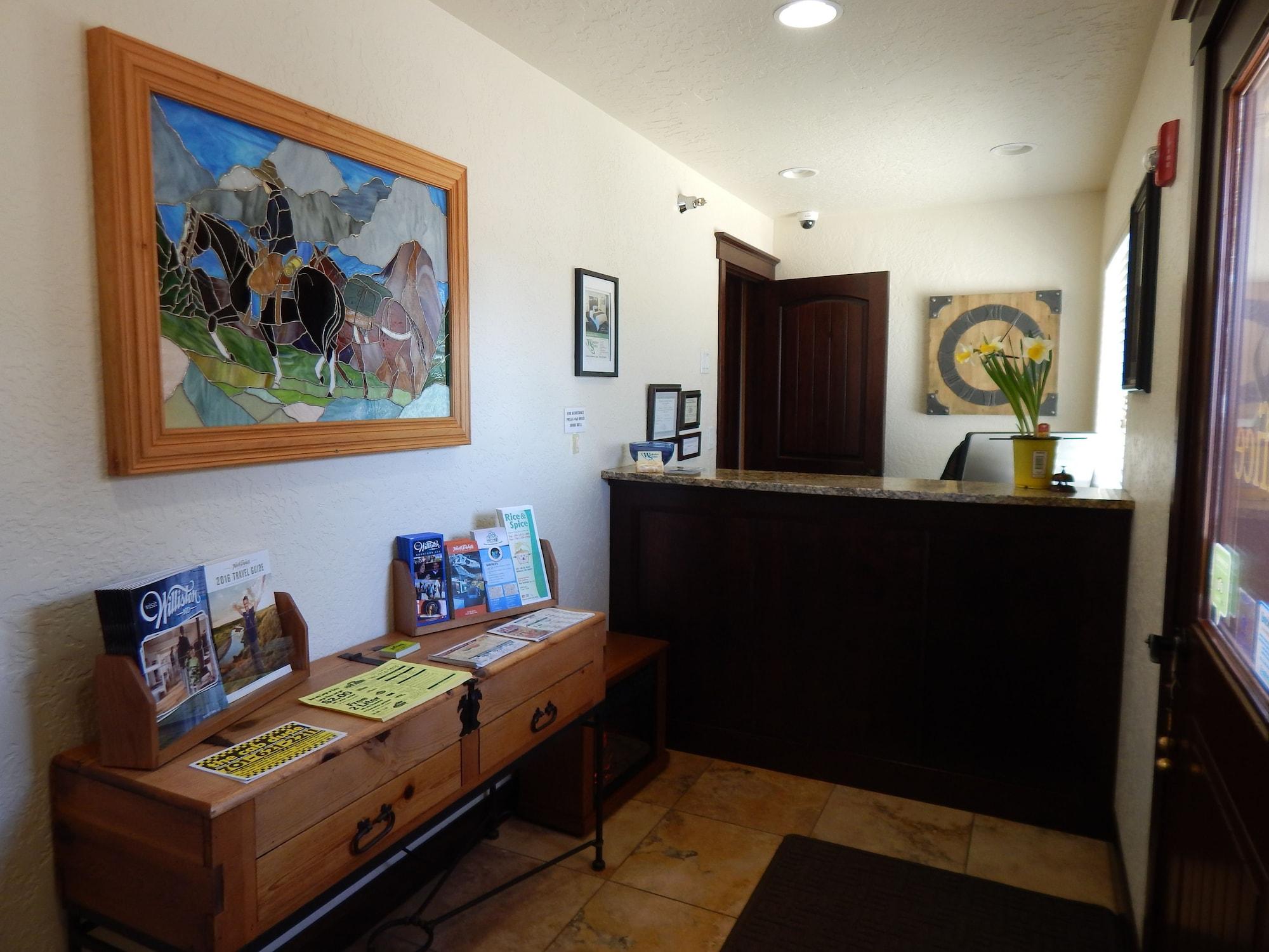 Vista Lobby Winterton Suites