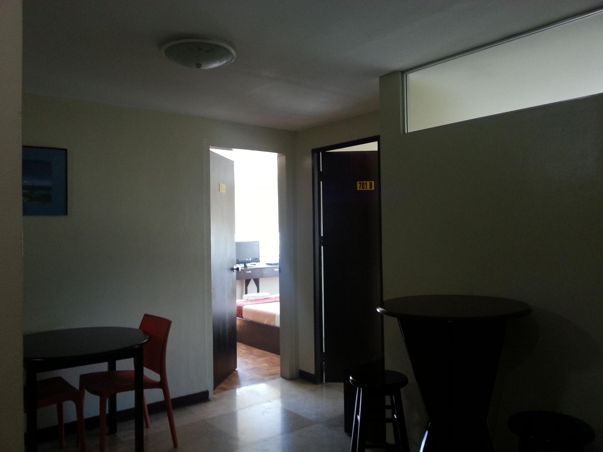 Set de Habitación Crown Port View Hotel