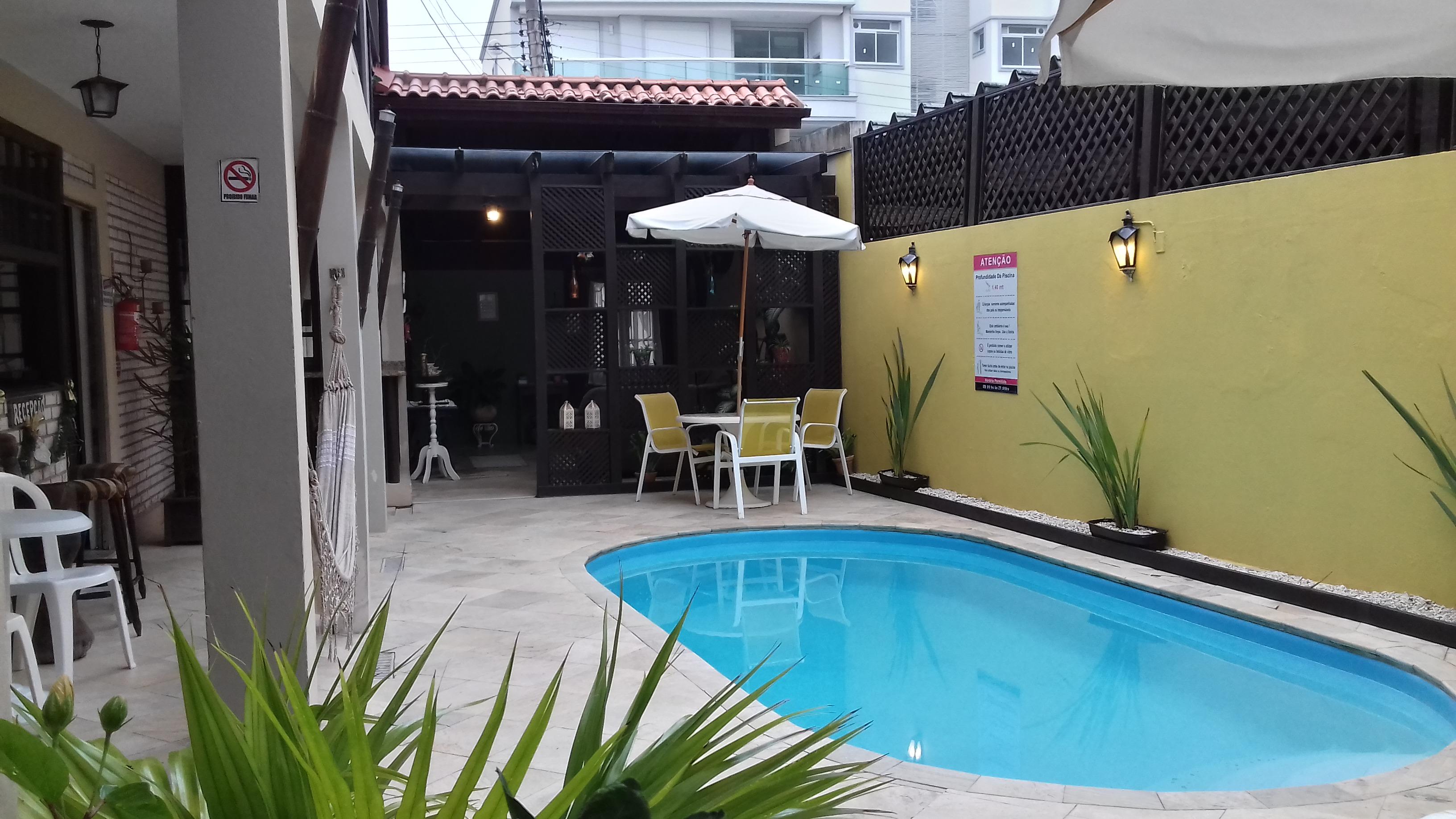 Vista Piscina Mon Chateau