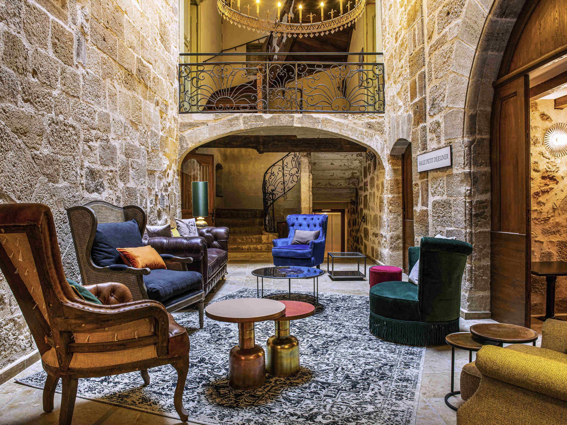Bar/Salón Hotel Mercure Figeac Viguier du Roy