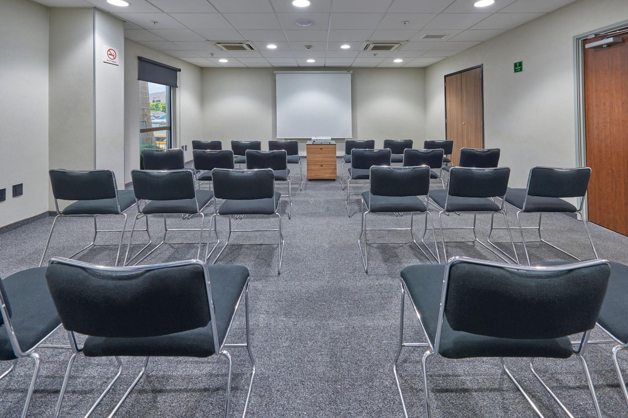 Sala de Reuniones City Express by Marriott Tehuacan