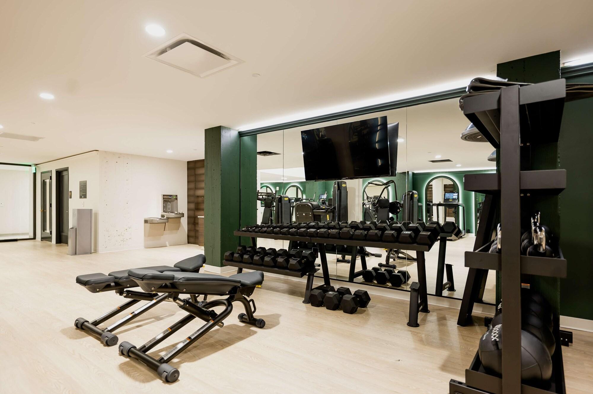 Gimnasio Hotel Fort Des Moines, Curio Collection by Hilton