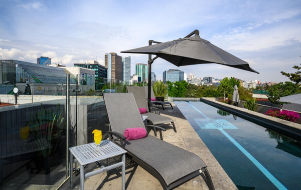 Las Suites Campos Eliseos - Hoteles cerca de Autódromo en Ciudad de México