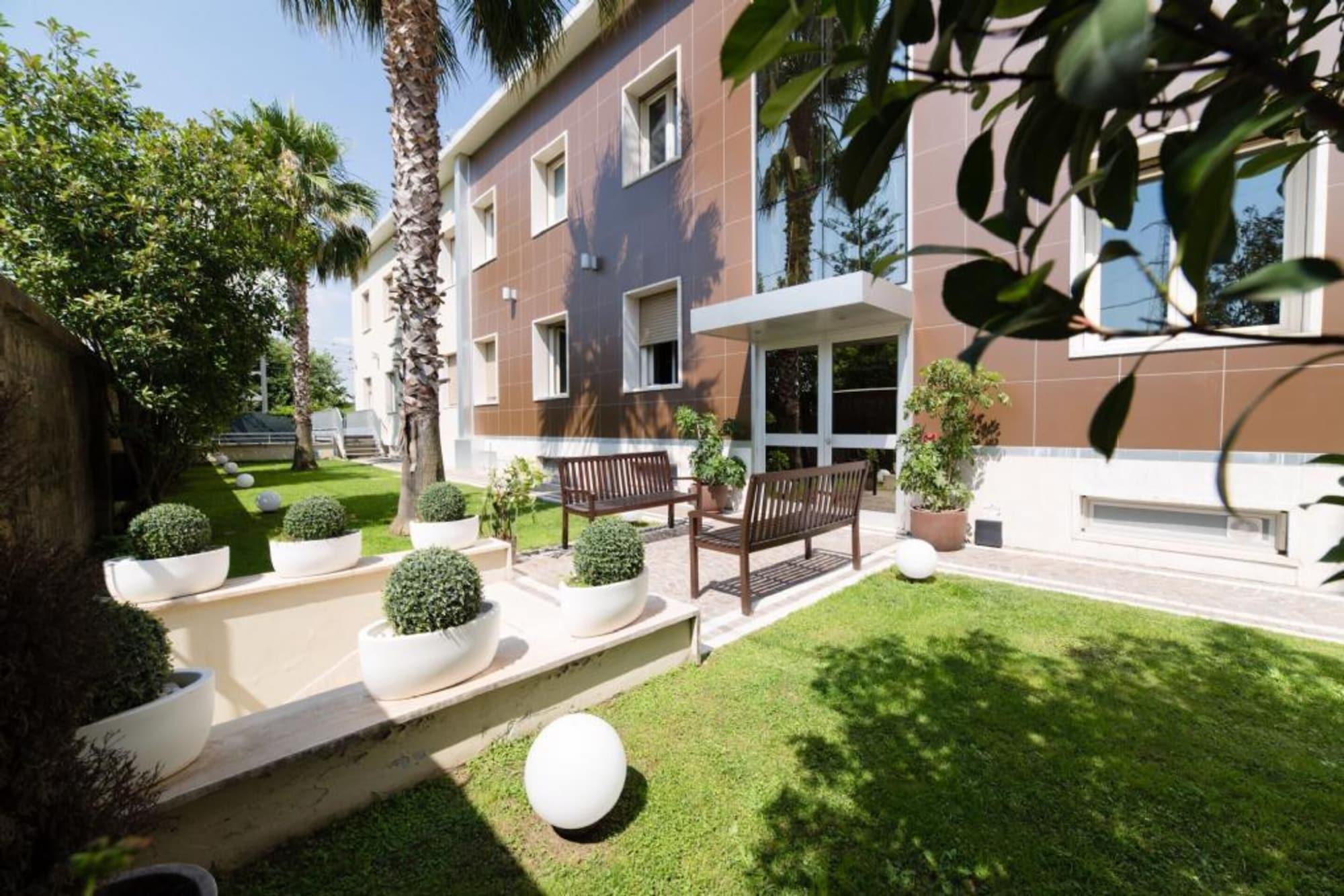 Varios Hotel Plana