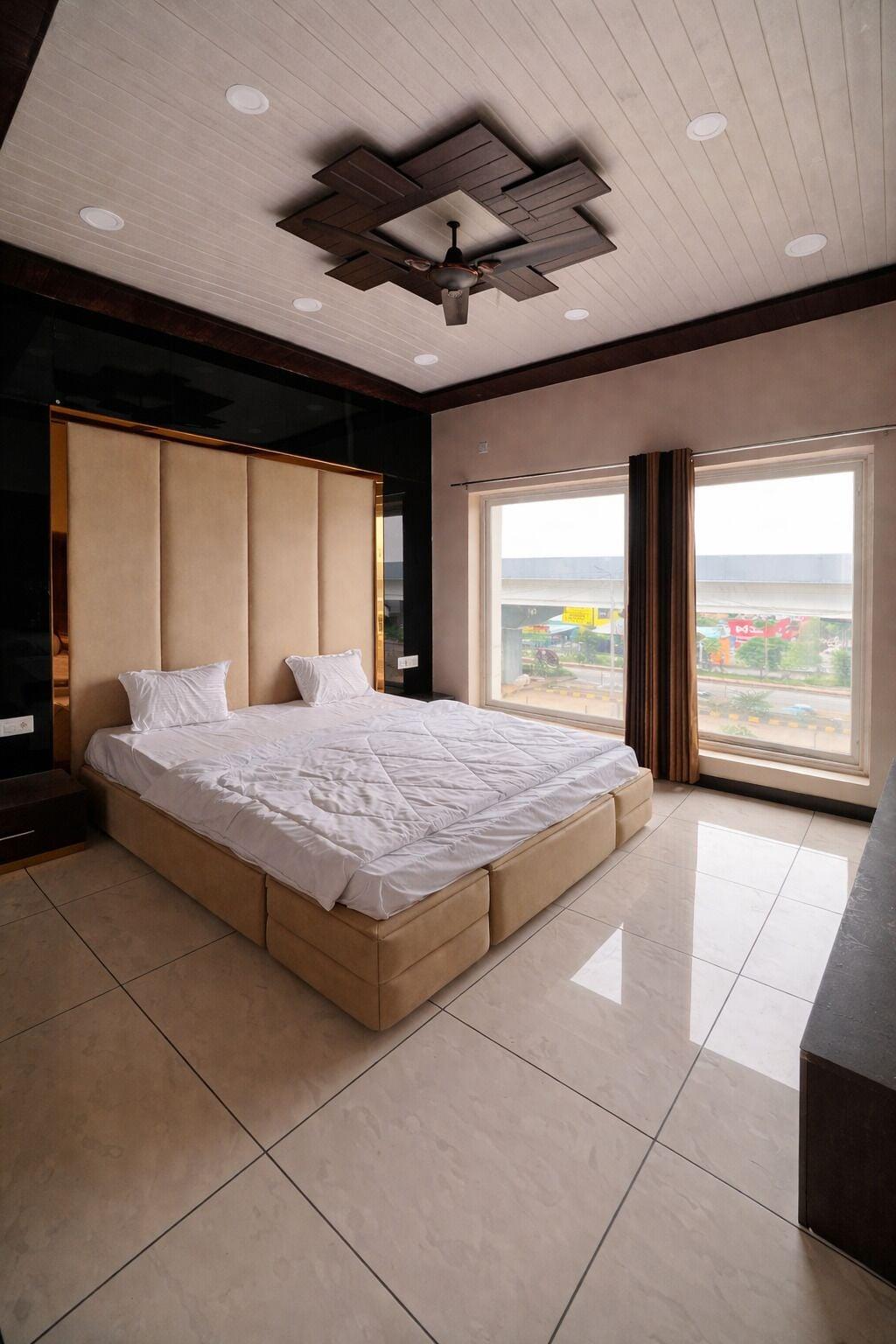 Varios The Golden Wings Hotel