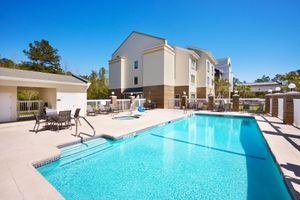Alojamiento - Fairfield Inn & Suites by Marriott Hinesville Fort Stewart
