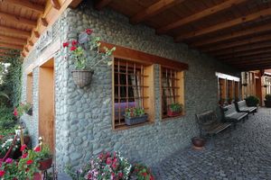 Alojamiento - Hotel Çarshia e Jupave