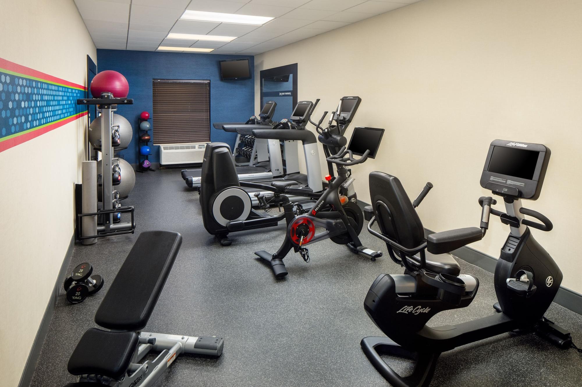 Gimnasio Hampton Inn Garden City Long Island
