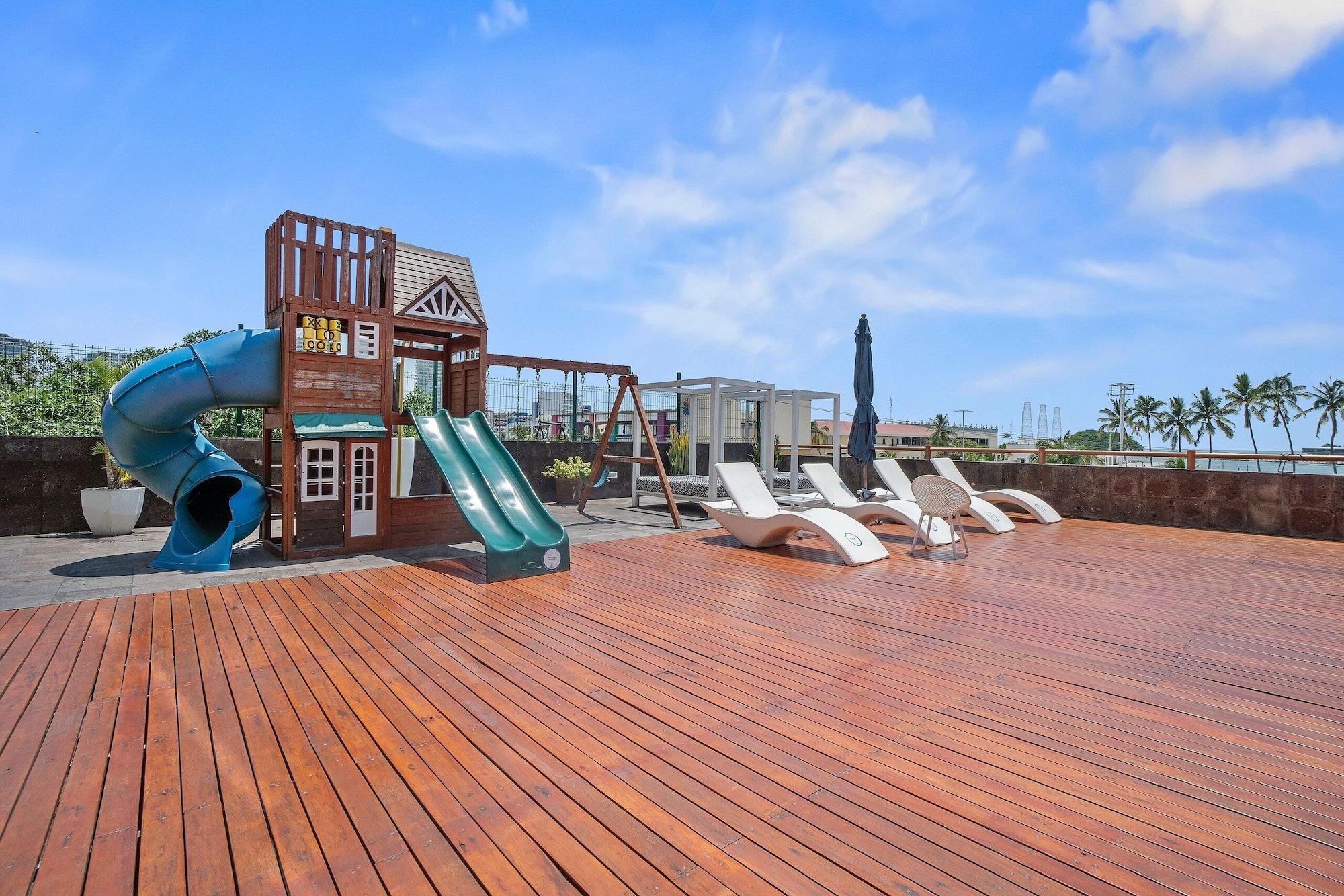 Instalaciones Recreativas Deck12 Casino and Resort by Monyxbnb