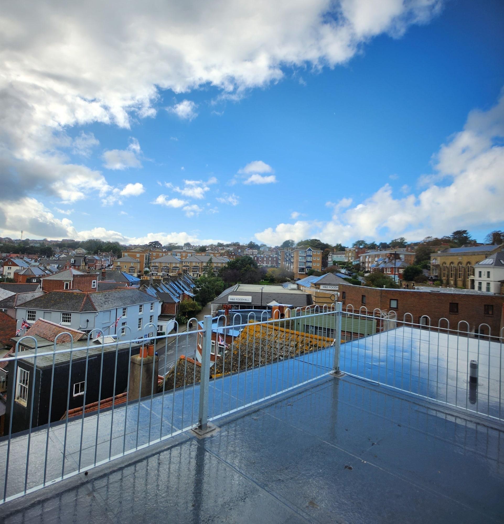 Vista Exterior Pinnacle Suites