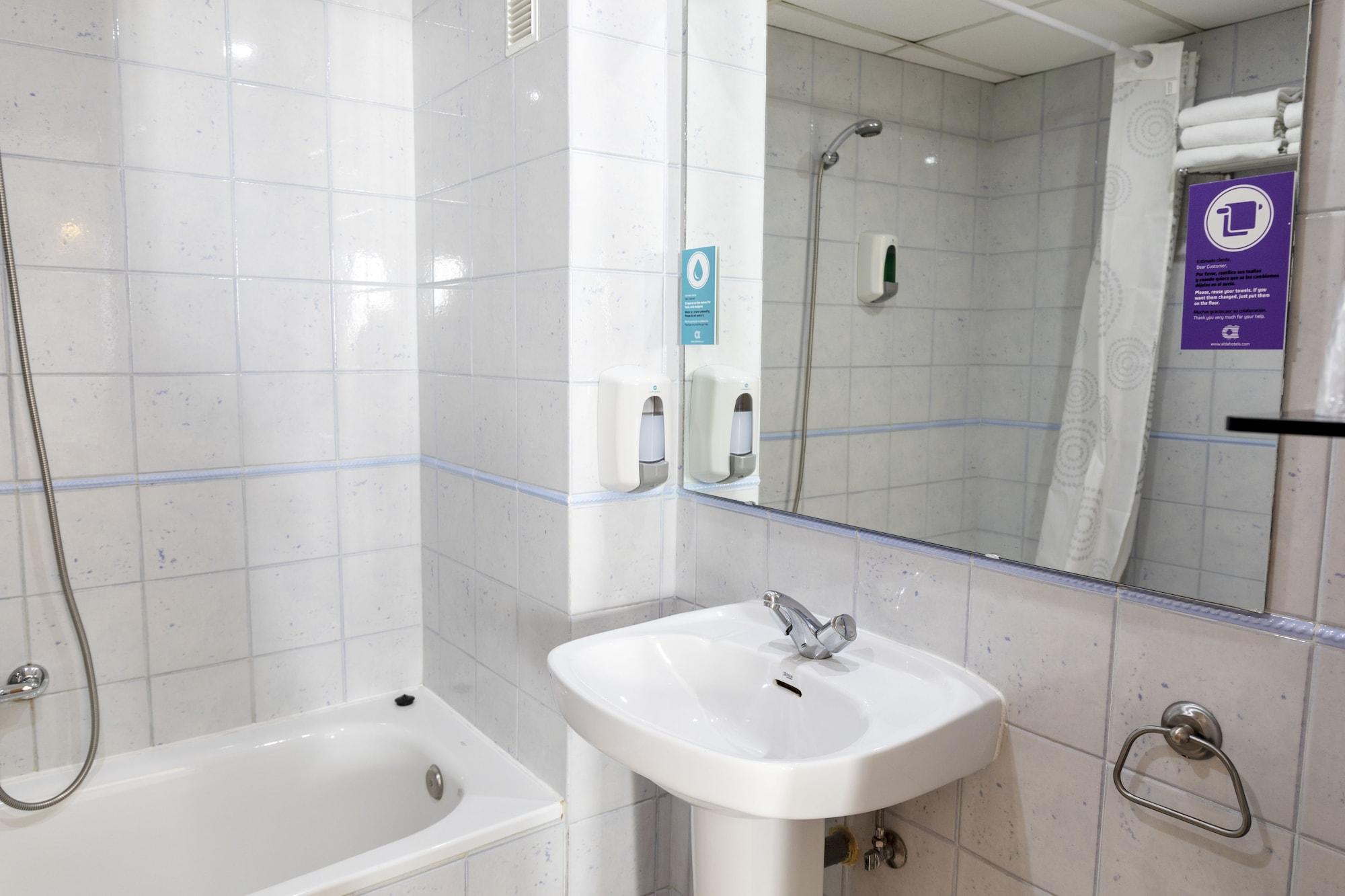 Equipamiento de Habitación Hotel Alda Centro Palencia