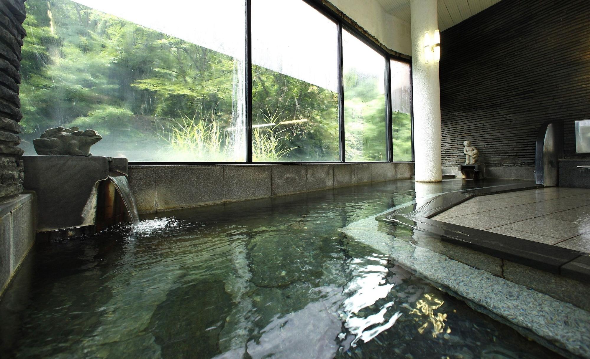 Instalaciones Recreativas Takaragawa Onsen Osenkaku