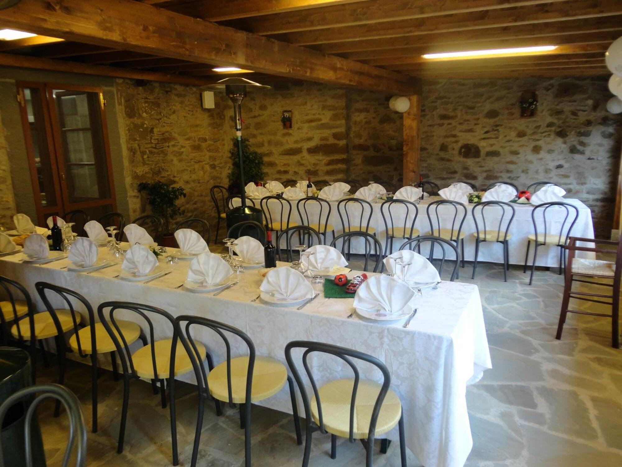 Salón de Baile Casale l'Antico Carro