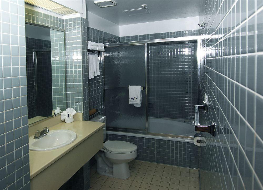 Hotel Metro Plaza Hotel