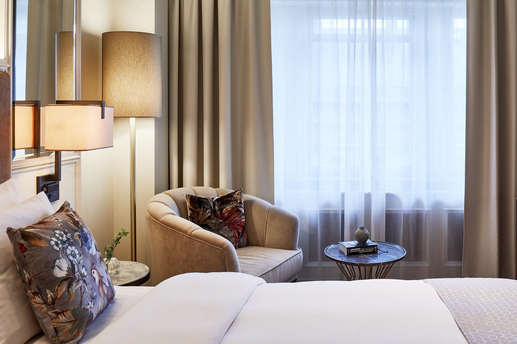 Vista Exterior Bank Hotel, a member of Small Luxury Hotels of The World