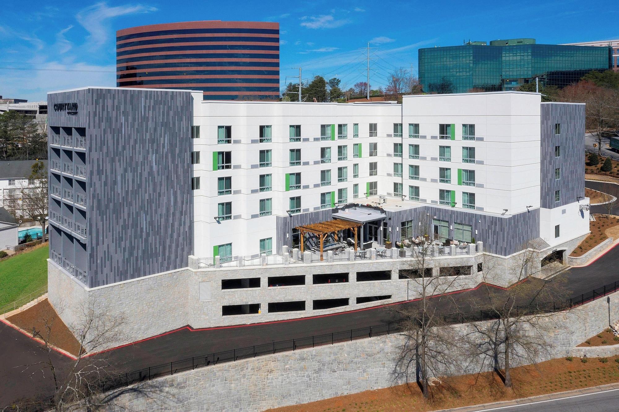 Vista Exterior Courtyard by Marriott Atlanta Vinings/Galleria