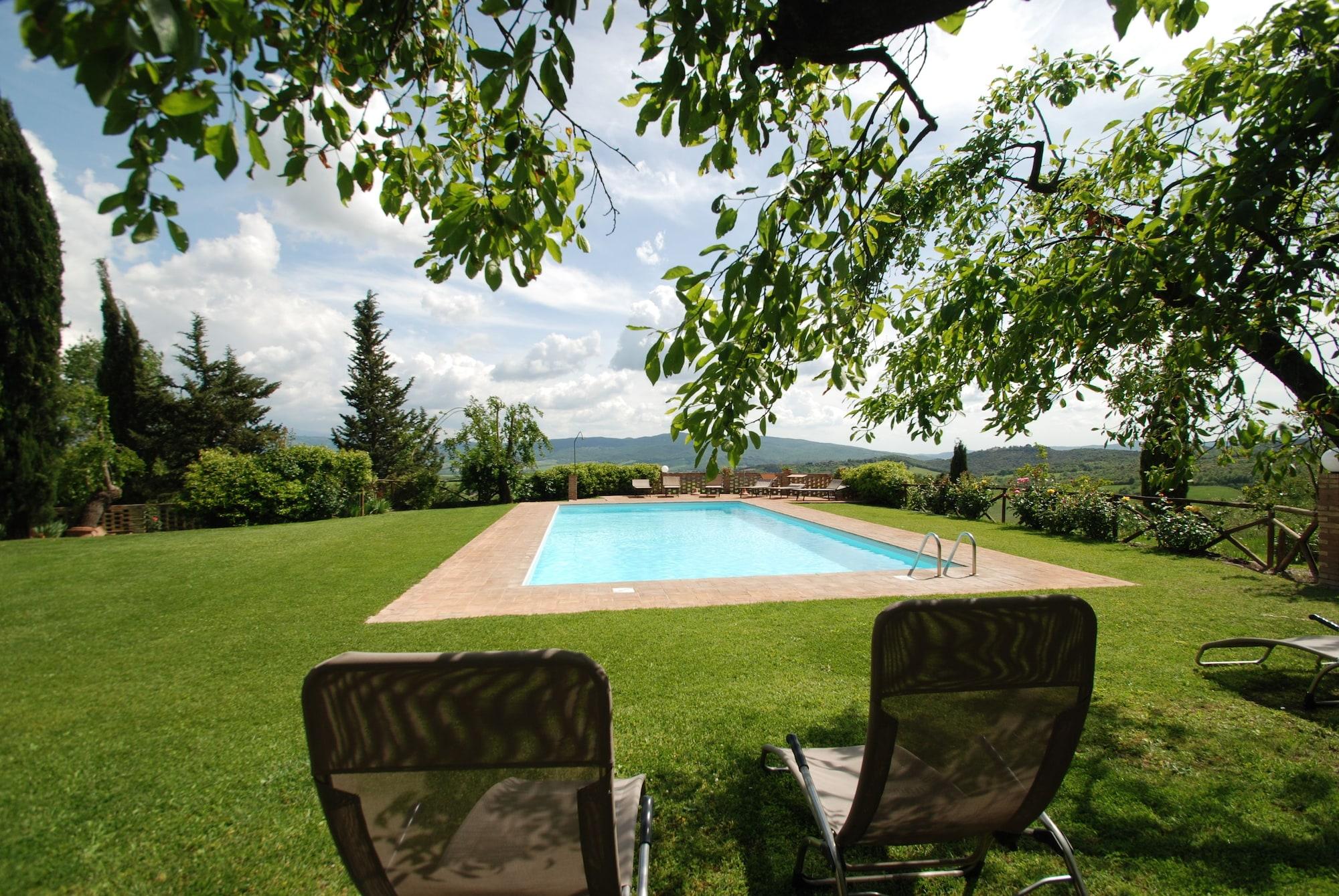 Vista Piscina Podere Bagnolo